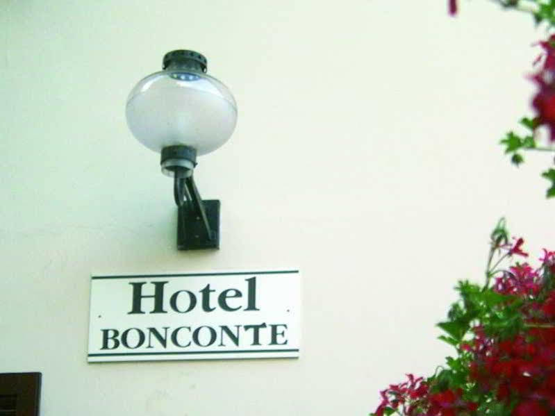 Hotel Bonconte Urbino Bagian luar foto